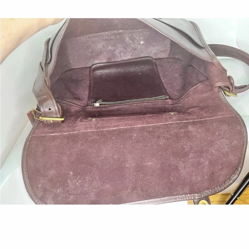 Vintage Coach Carrier NYC Bag Purse USA Burgundy leather 80s Musette Crossbody - Picture 11 of 15